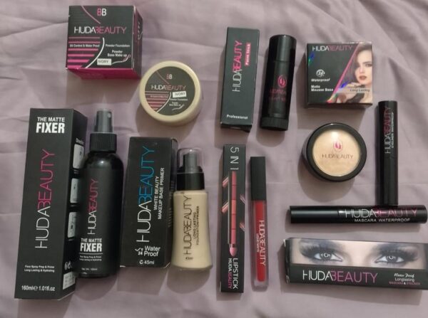 9 in 1 Makeup Deal - Image 3